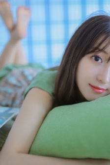 小夹子夹在小奴的花蒂头